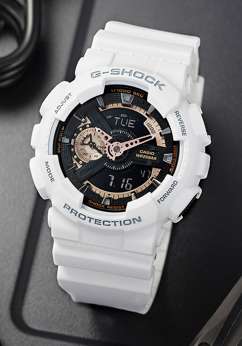 Reloj Hombre CASIO G SHOCK GA 110RG 7ADR Sport Digital Blanco